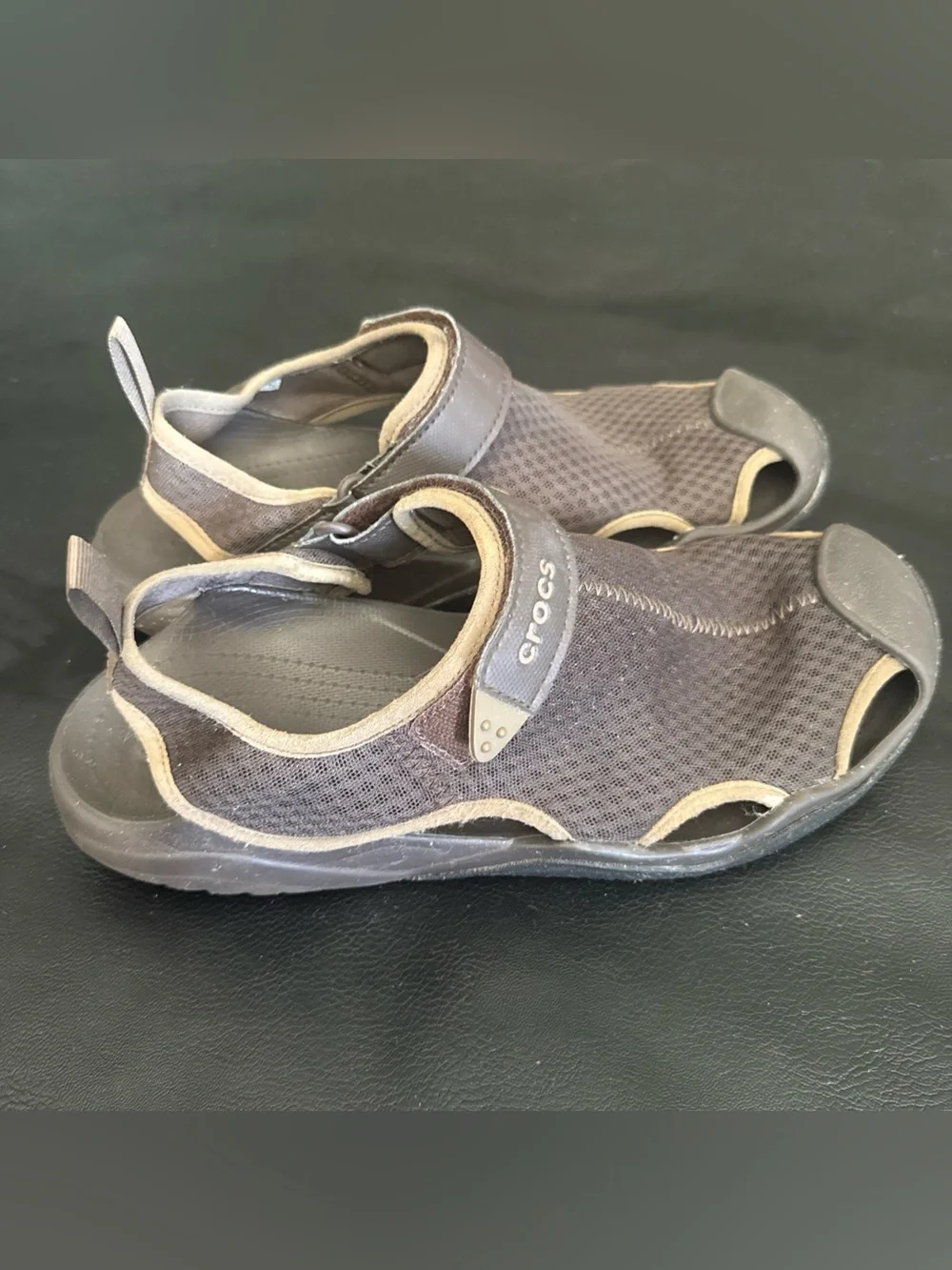 Crocs Swiftwater Men’s Sz 10 Sandals Brown Mesh Wave slip on comfort Water Shoes